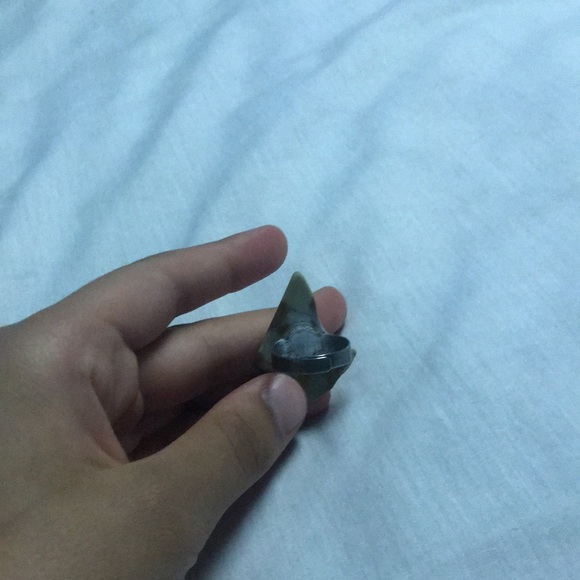 Ajustable home-made ring - Picture 3 of 4